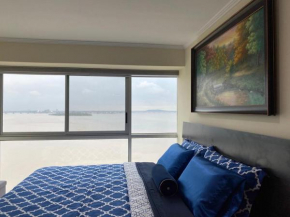 Puerto Santa Ana, Suite con vista al Rio